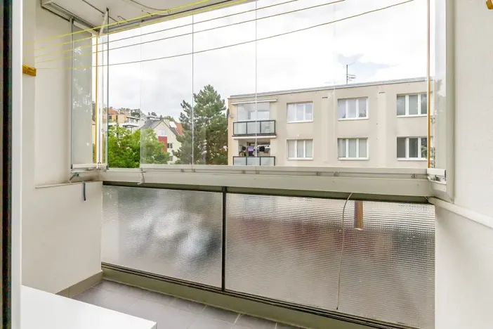 Pronájem bytu 3+1, Praha - Podolí, Na Zvoničce, 62 m2