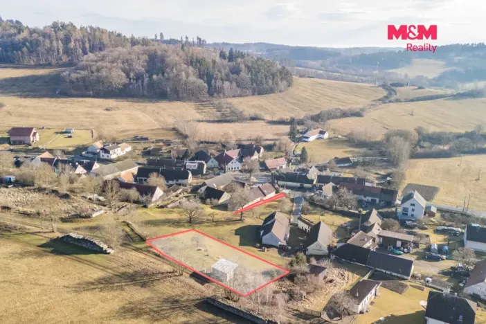 Prodej pozemku pro bydlení, Chlumy, 1064 m2