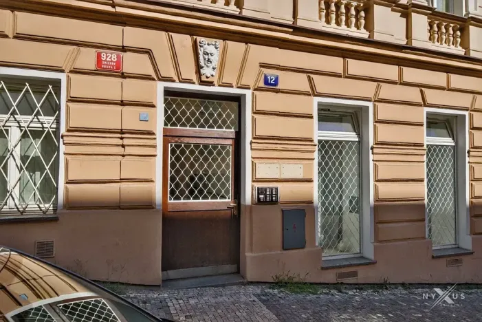 Pronájem bytu 1+kk, Praha - Smíchov, Mozartova, 35 m2