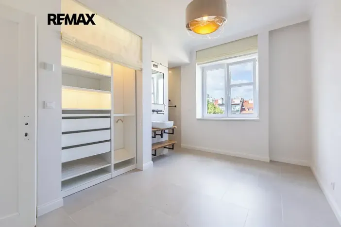 Pronájem bytu 2+kk, Praha - Žižkov, Jičínská, 42 m2