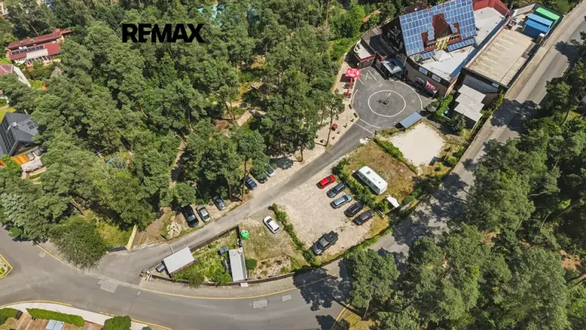 Prodej komerční nemovitosti, Doksy, 1850 m2