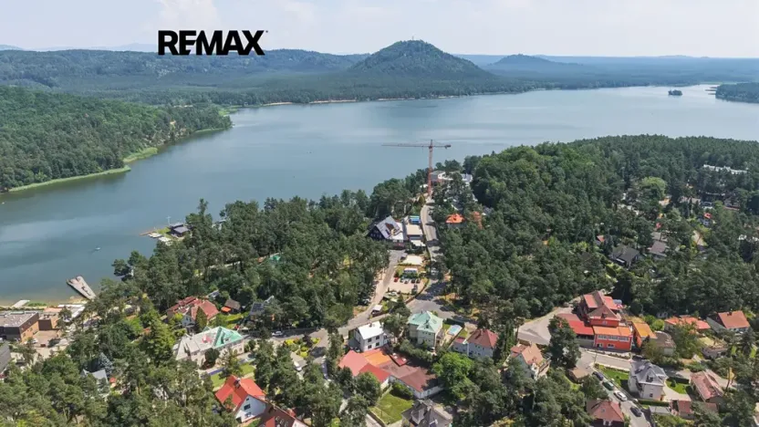 Prodej komerčního pozemku, Doksy, 3913 m2