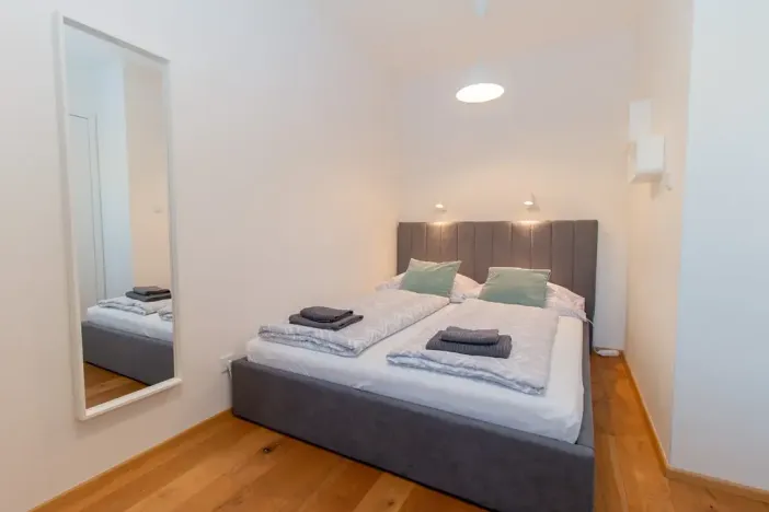Pronájem bytu 2+kk, Praha - Vinohrady, Perucká, 40 m2