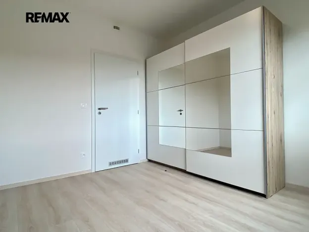 Pronájem bytu 2+kk, Praha - Hodkovičky, Šífařská, 57 m2