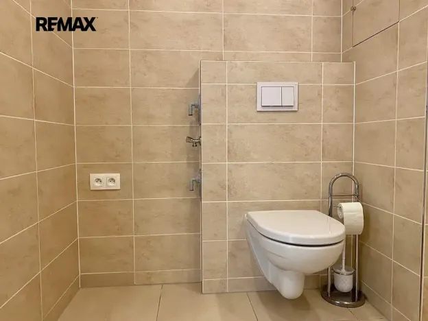 Pronájem bytu 2+kk, Praha - Hodkovičky, Šífařská, 57 m2