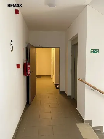 Pronájem bytu 2+kk, Praha - Hodkovičky, Šífařská, 57 m2