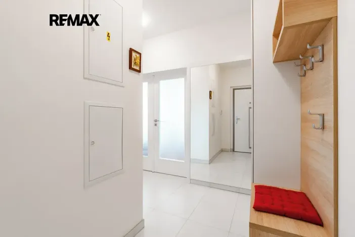 Prodej bytu 1+kk, Praha - Hrdlořezy, Učňovská, 45 m2