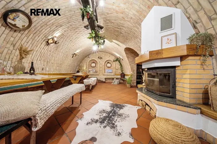 Prodej komerční nemovitosti, Velké Bílovice, Habánská, 505 m2