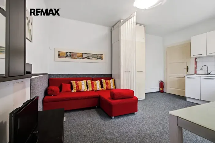 Prodej bytu 1+kk, Praha - Podolí, Na dolinách, 24 m2