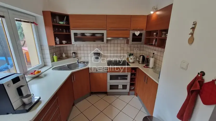Pronájem bytu 2+kk, Pardubice, V Ráji, 50 m2