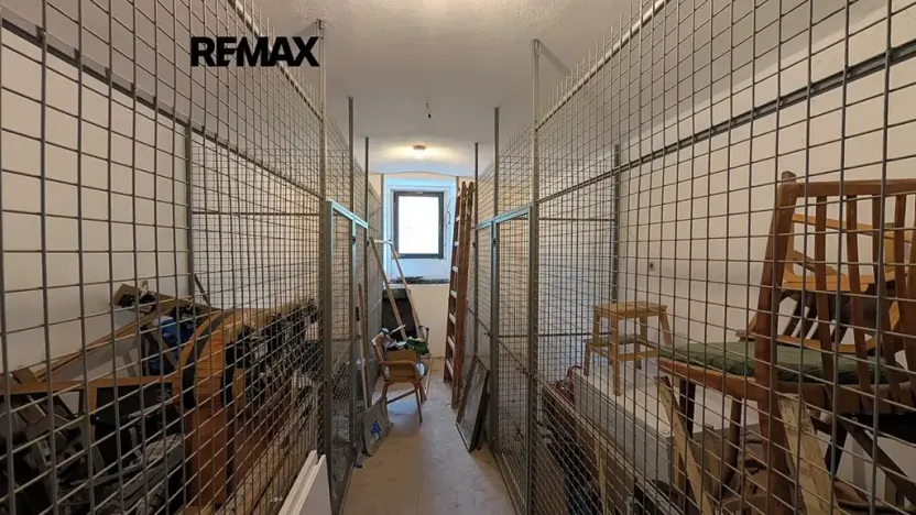 Prodej - jiné, Praha - Žižkov, Seifertova, 30 m2
