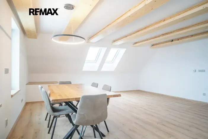 Prodej bytu 4+1, Černilov, 130 m2