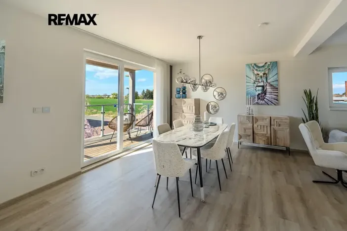 Prodej bytu 3+kk, Hradec Králové, Meruňková, 86 m2