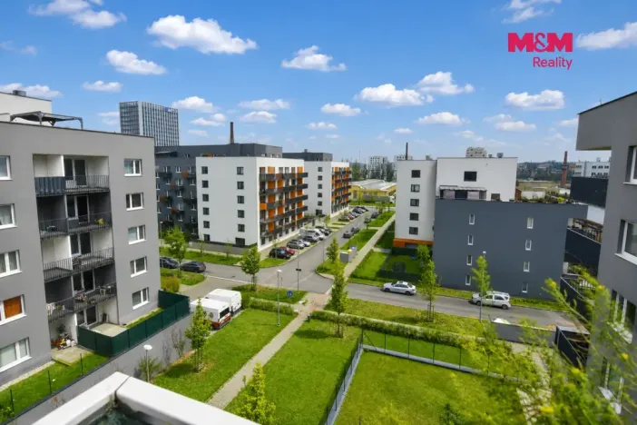 Pronájem bytu 2+kk, Praha - Vysočany, Strnadových, 58 m2