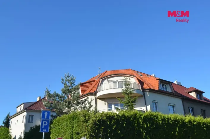 Pronájem bytu 3+1, Praha - Hloubětín, V Novém Hloubětíně, 162 m2