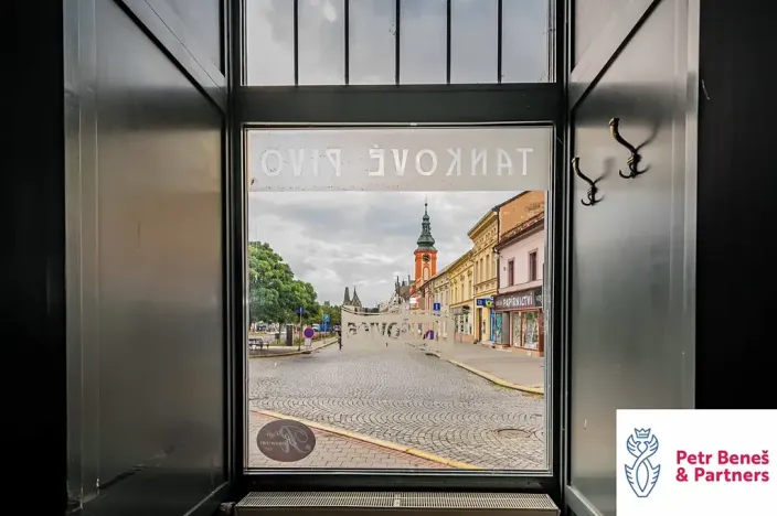 Prodej obchodního prostoru, Rakovník, Husovo náměstí, 1100 m2