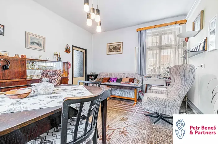 Prodej obchodního prostoru, Rakovník, Husovo náměstí, 1100 m2