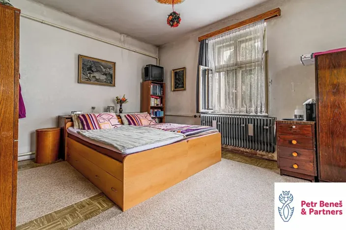 Prodej obchodního prostoru, Rakovník, Husovo náměstí, 1100 m2