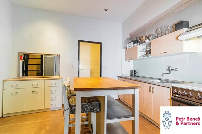 Prodej obchodního prostoru, Rakovník, Husovo náměstí, 1100 m2