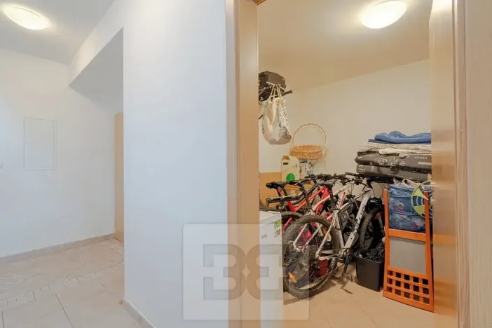 Pronájem rodinného domu, Praha - Kbely, Pod Nouzovem, 148 m2