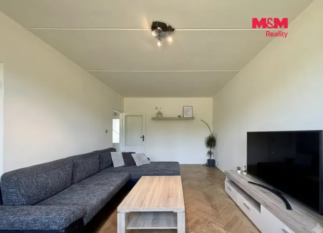 Prodej bytu 3+1, Klášterec nad Ohří - Miřetice u Klášterce nad Ohří, Jana Ámose Komenského, 76 m2