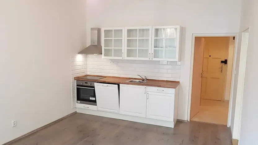 Pronájem bytu 2+kk, Praha - Žižkov, Hartigova, 50 m2