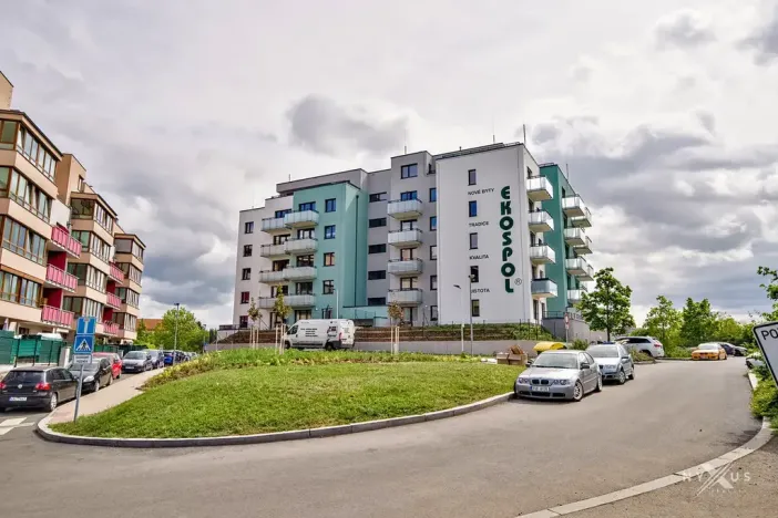 Pronájem bytu 2+kk, Praha - Strašnice, Strančická, 52 m2