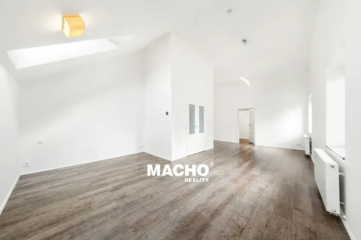 Pronájem rodinného domu, Kosoř, Školská, 380 m2