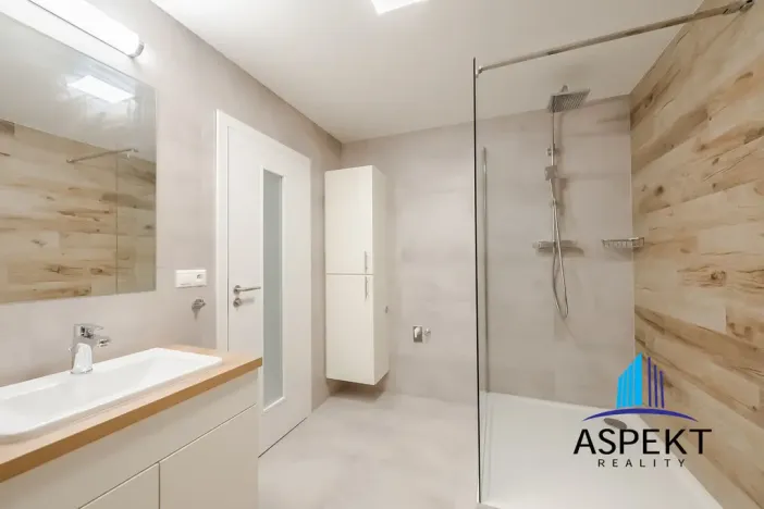 Pronájem bytu 1+kk, Praha - Stodůlky, Volutová, 52 m2