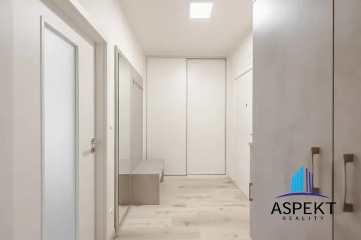 Pronájem bytu 1+kk, Praha - Stodůlky, Volutová, 52 m2