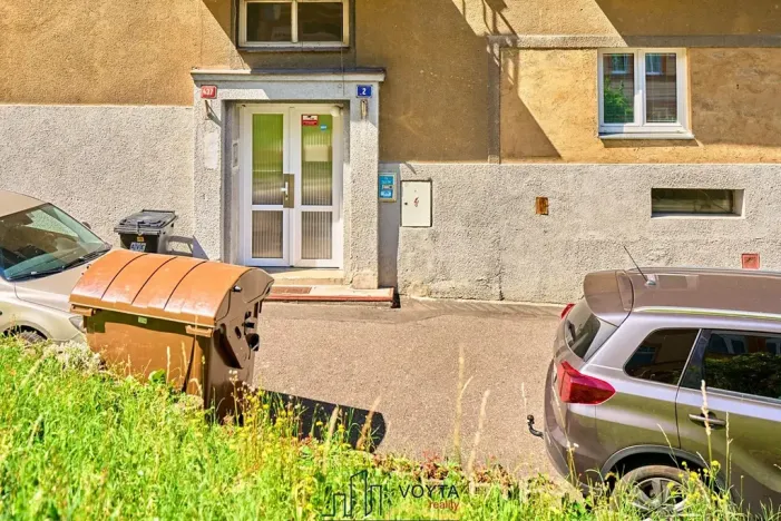 Prodej bytu 2+1, Karlovy Vary, Zbrojnická, 61 m2