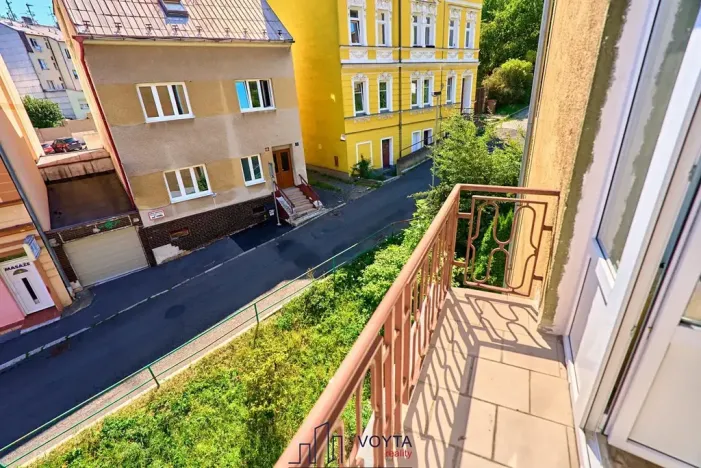 Prodej bytu 2+1, Karlovy Vary, Zbrojnická, 61 m2