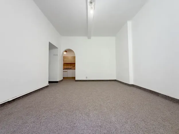 Pronájem bytu 1+kk, Praha, Eliášova, 30 m2