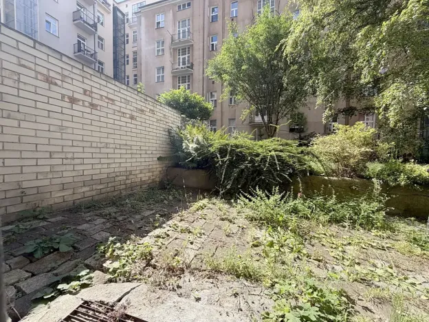 Pronájem bytu 1+kk, Praha, Eliášova, 30 m2