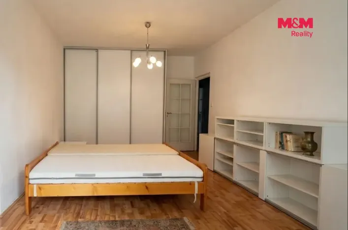 Prodej bytu 2+1, Praha - Kamýk, Zárubova, 61 m2