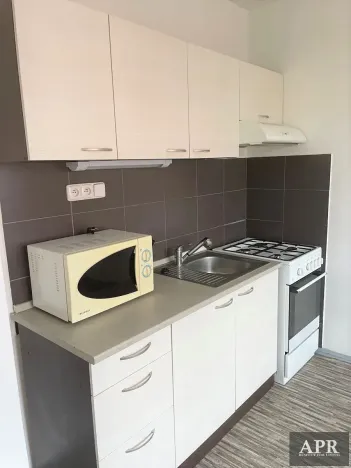 Pronájem bytu 1+1, Uherský Brod, Šaripova, 40 m2