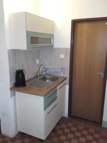Pronájem rodinného domu, Dobřenice, 160 m2