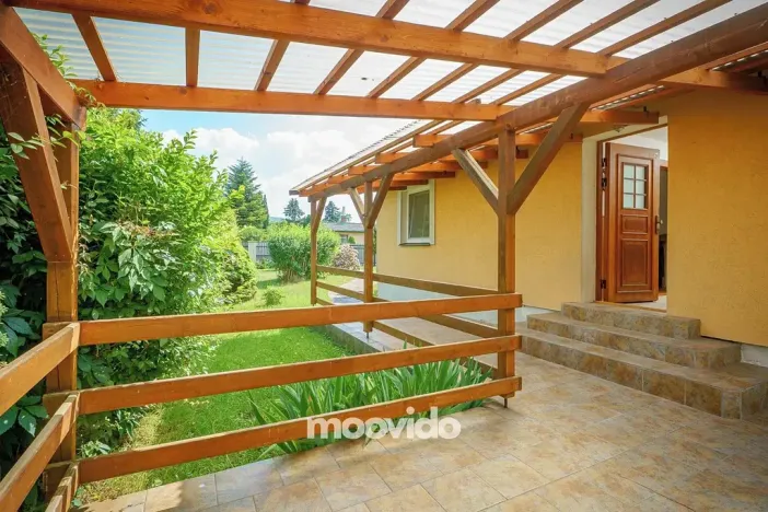 Prodej rodinného domu, Praha - Lipence, K Černošicím, 128 m2