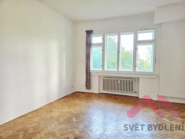 Pronájem bytu 1+1, Praha - Vinohrady, Kouřimská, 36 m2