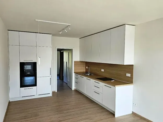 Pronájem bytu 1+kk, Praha, Jáchymovská, 33 m2
