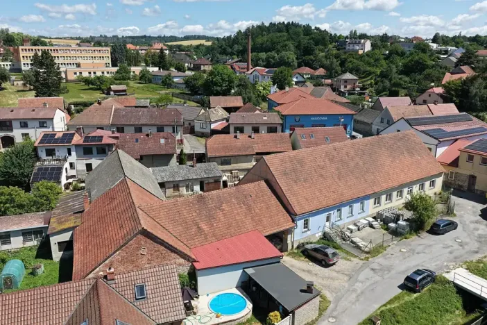 Prodej obchodního prostoru, Kamenice, 1737 m2
