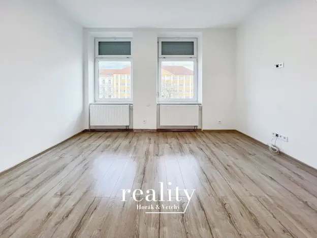 Pronájem bytu 2+kk, Znojmo, Na Rejdišti, 38 m2