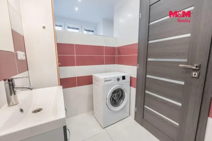 Pronájem bytu 1+kk, Kladno - Švermov, Svojsíkova, 45 m2