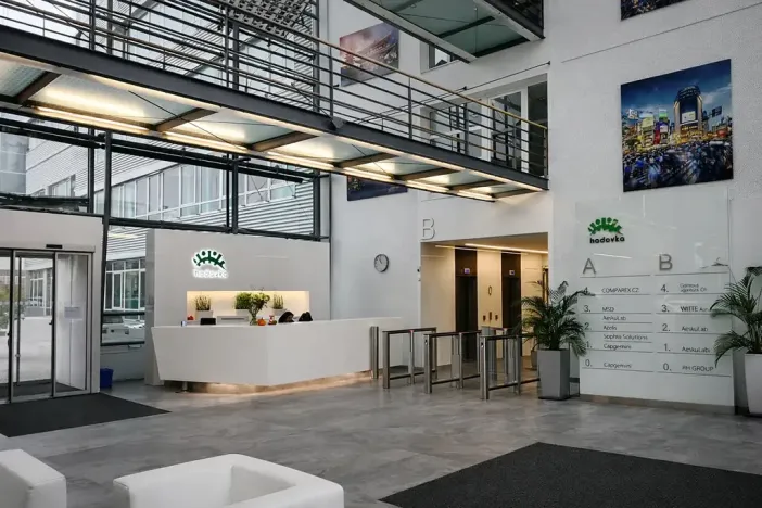 Pronájem kanceláře, Praha - Dejvice, Evropská, 408 m2