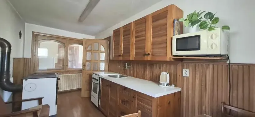 Prodej rodinného domu, Ivaň, 350 m2