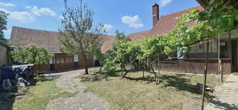 Prodej rodinného domu, Ivaň, 350 m2