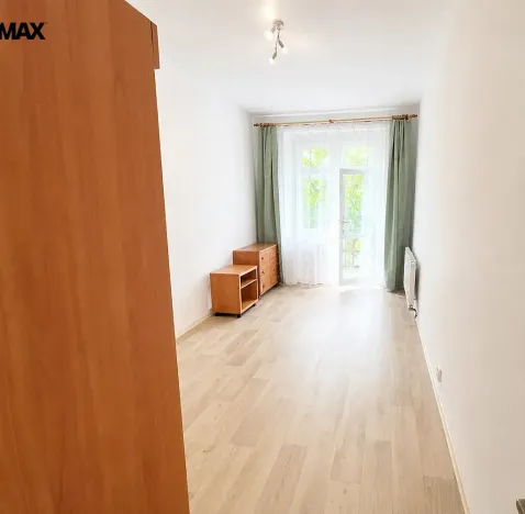 Pronájem bytu 2+kk, Praha - Vršovice, Vršovická, 51 m2