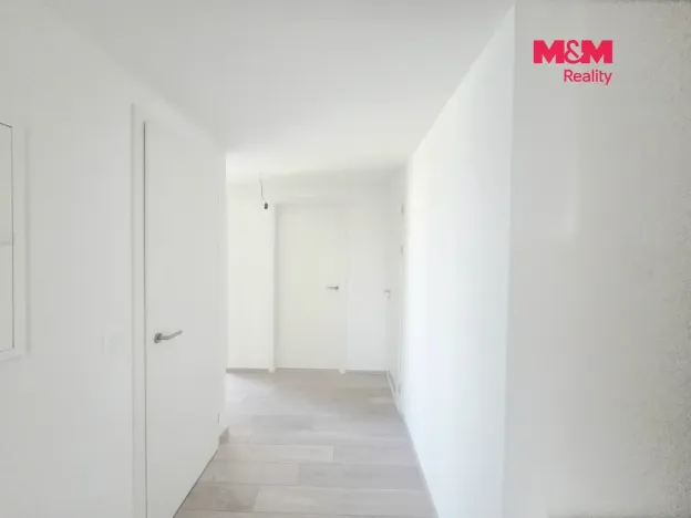 Pronájem bytu 4+kk, Praha, Nebřenická, 102 m2