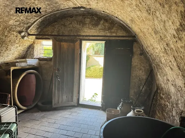 Prodej vinného sklepa, Valtice, 38 m2