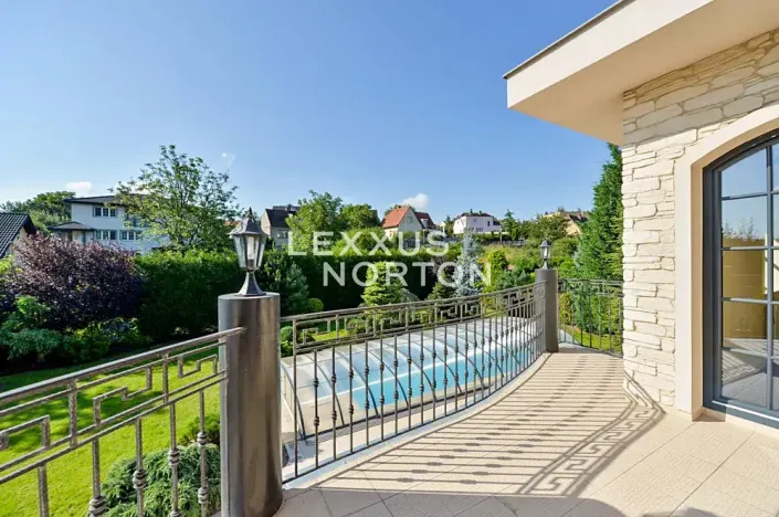 Pronájem vily, Praha - Nebušice, Spojová, 600 m2
